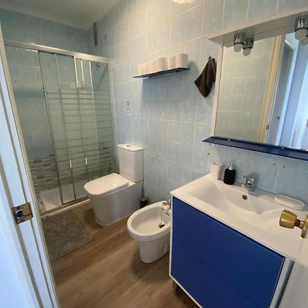Seaview Apartament *